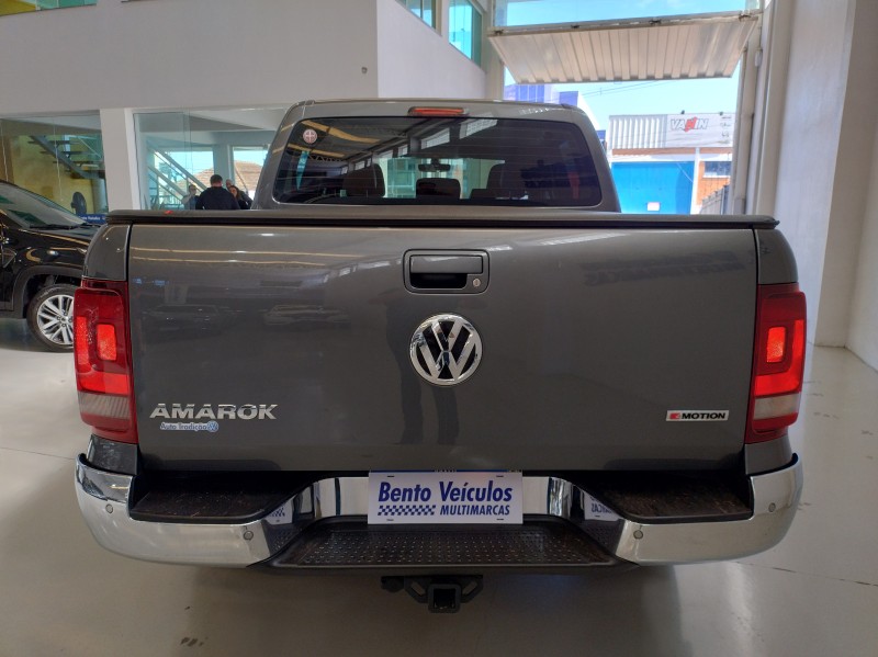 AMAROK 2.0 HIGHLINE 4X4 CD 16V TURBO INTERCOOLER DIESEL 4P AUTOMÁTICO - 2019 - BENTO GONçALVES