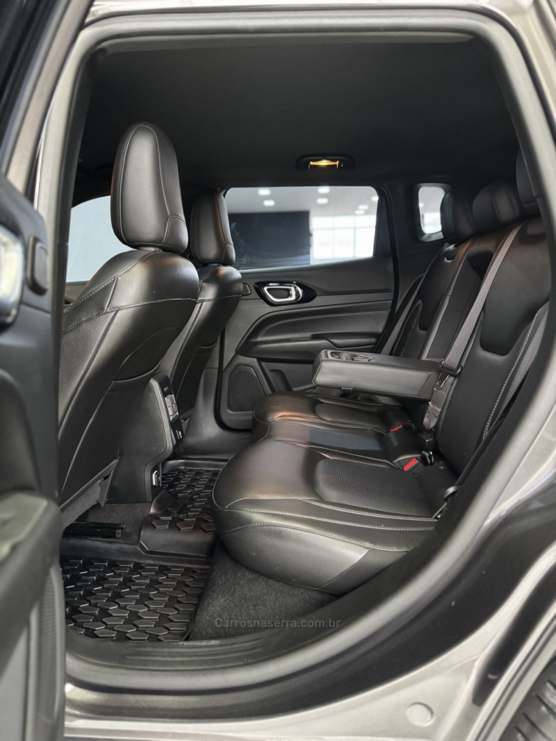 COMPASS 1.3 80 ANOS T270 16V TURBO 4X2 FLEX 4P AUTOMÁTICO - 2022 - CAXIAS DO SUL