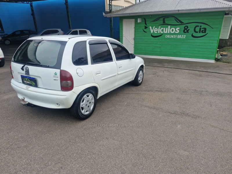 CORSA 1.0 MPFI MILENIUM 8V GASOLINA 4P MANUAL - 2002 - BENTO GONçALVES