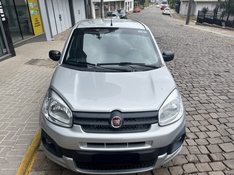 UNO 1.0 EVO ATTRACTIVE 8V FLEX 4P MANUAL - 2017 - VERANóPOLIS