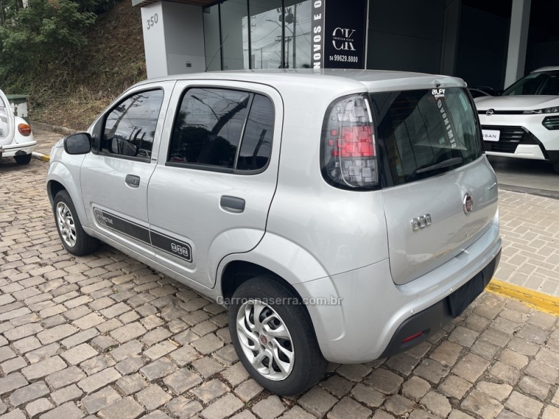 UNO 1.0 EVO ATTRACTIVE 8V FLEX 4P MANUAL - 2017 - VERANóPOLIS