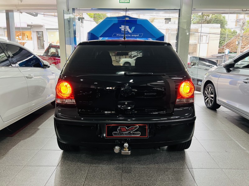 POLO 1.6 MI 8V TOTAL FLEX 4P MANUAL - 2007 - CAXIAS DO SUL