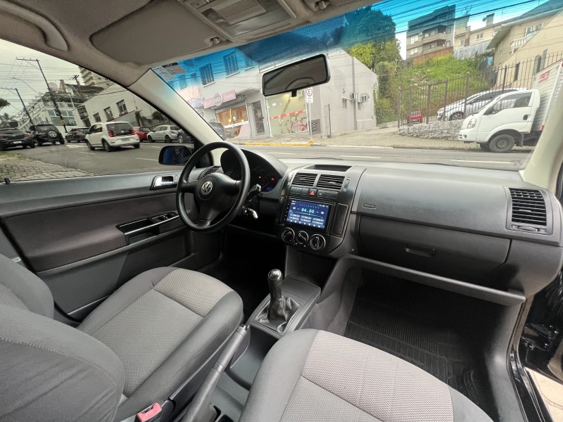 POLO 1.6 MI 8V TOTAL FLEX 4P MANUAL - 2007 - CAXIAS DO SUL