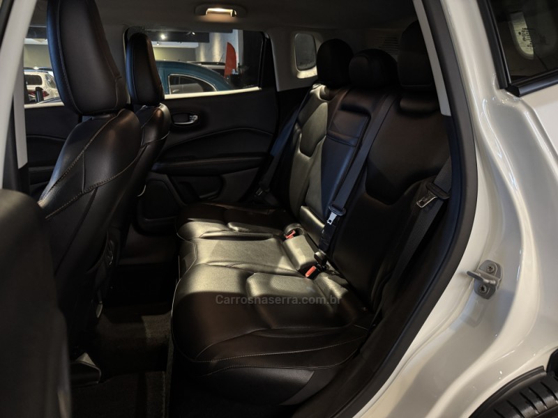 COMPASS 2.0 16V FLEX LIMITED AUTOMÁTICO - 2019 - FARROUPILHA