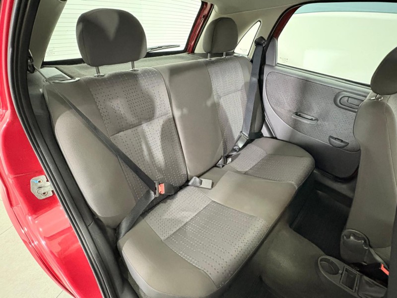 CORSA 1.0 MPFI MAXX 8V FLEX 4P MANUAL - 2011 - FARROUPILHA