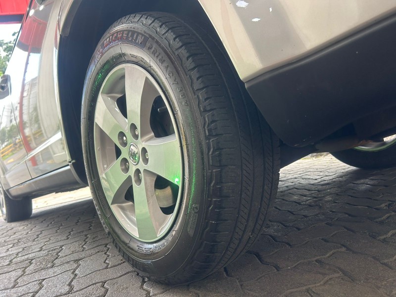 FREEMONT 2.4 PRECISION 16V GASOLINA 4P AUTOMÁTICO - 2013 - TRêS COROAS