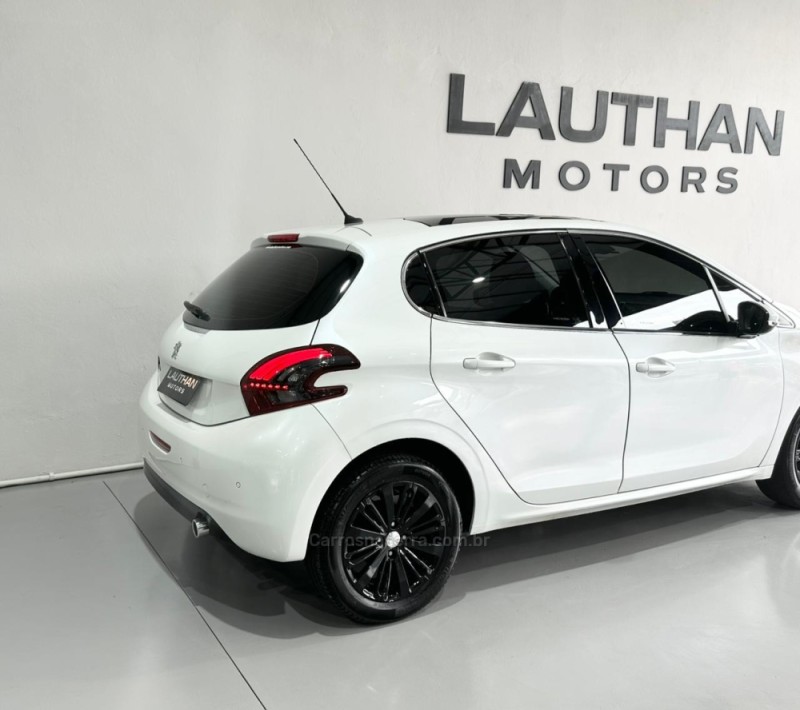 208 1.6 GRIFFE 16V FLEX 4P AUTOMÁTICO - 2017 - NOVO HAMBURGO