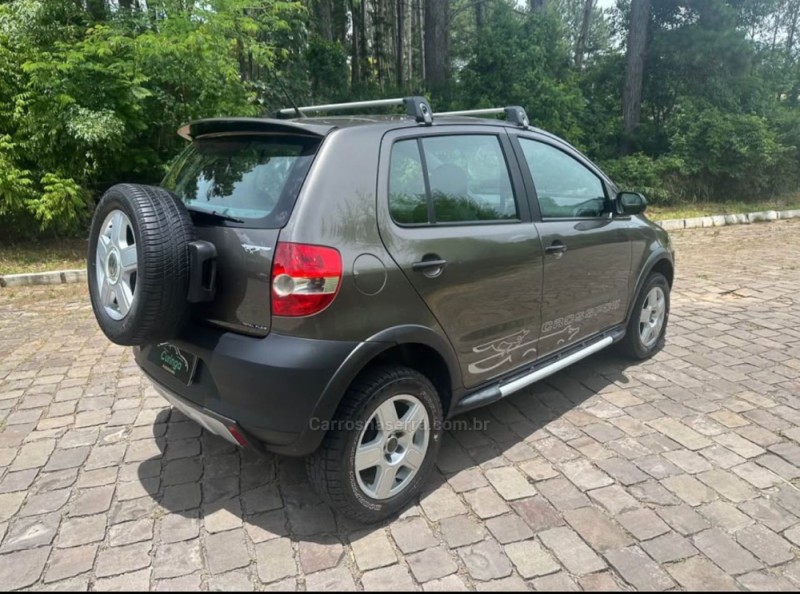 CROSSFOX 1.6 MI FLEX 8V 4P MANUAL - 2010 - NOVA PRATA