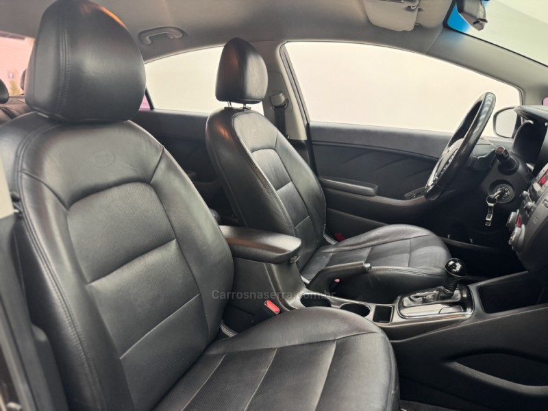 CERATO 1.6 16V SX4 FLEX 4P AUTOMÁTICO - 2017 - CARLOS BARBOSA