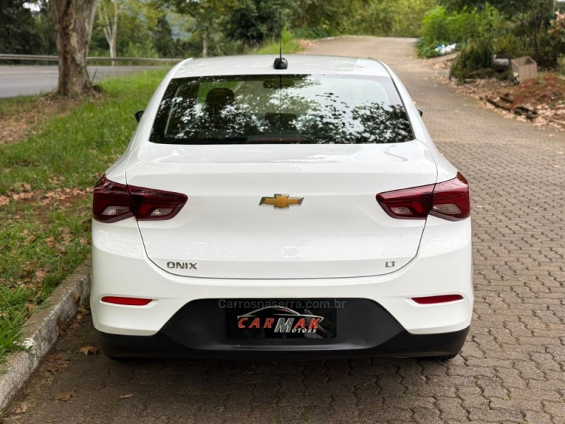 ONIX 1.0 LT PLUS 12V TURBO 4P FLEX MANUAL - 2024 - DOIS IRMãOS