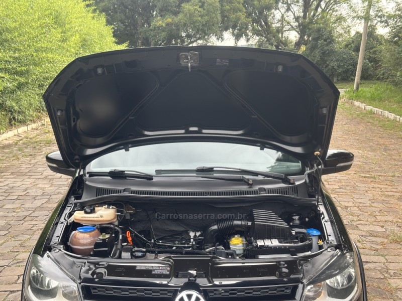 CROSSFOX 1.6 MI FLEX 8V 4P MANUAL - 2011 - NOVA PRATA