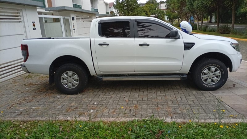 RANGER 2.5 XLS 4X2 CD 16V FLEX 4P MANUAL - 2015 - FARROUPILHA
