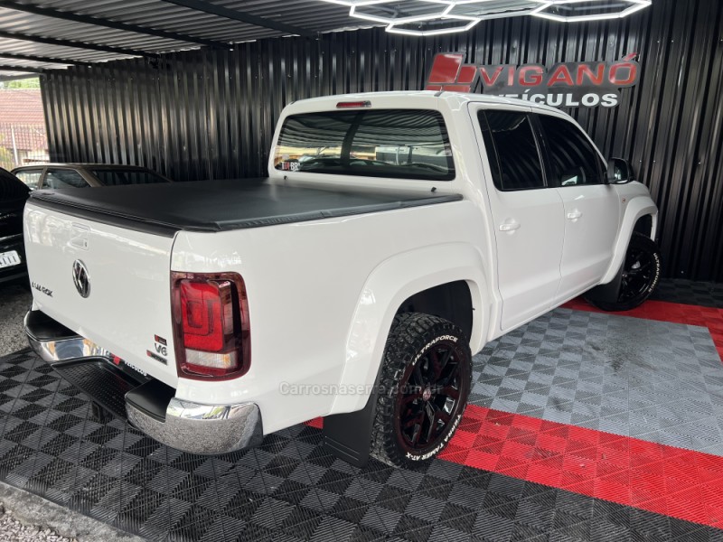 AMAROK 3.0 V6 TDI HIGHLINE CD DIESEL 4MOTION AUTOMÁTICO - 2019 - CAXIAS DO SUL