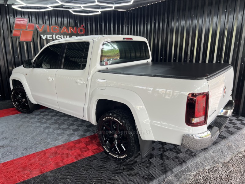 AMAROK 3.0 V6 TDI HIGHLINE CD DIESEL 4MOTION AUTOMÁTICO - 2019 - CAXIAS DO SUL