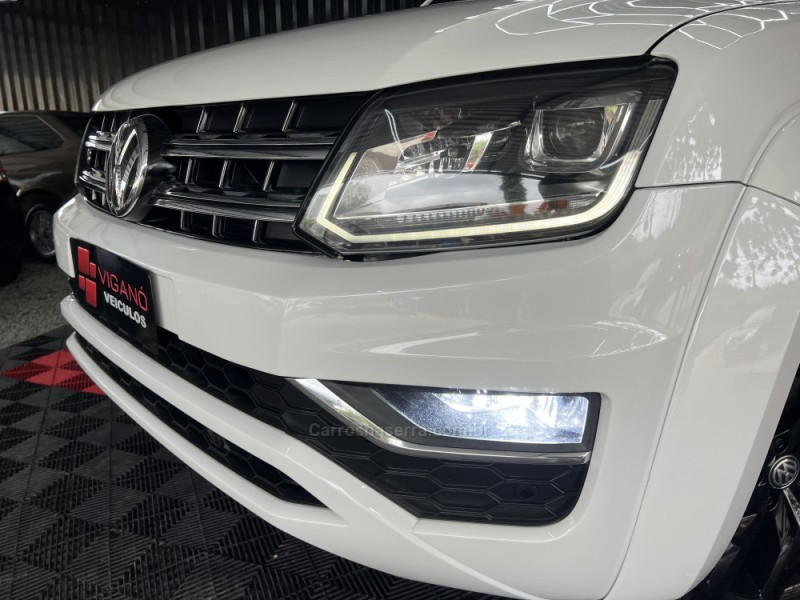 AMAROK 3.0 V6 TDI HIGHLINE CD DIESEL 4MOTION AUTOMÁTICO - 2019 - CAXIAS DO SUL