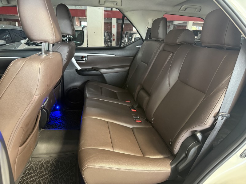 HILUX SW4 2.8 SRX 4X4 16V TURBO INTERCOOLER DIESEL 4P AUTOMÁTICO - 2017 - FARROUPILHA