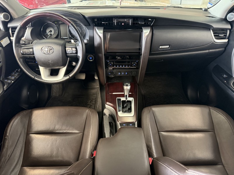 HILUX SW4 2.8 SRX 4X4 16V TURBO INTERCOOLER DIESEL 4P AUTOMÁTICO - 2017 - FARROUPILHA