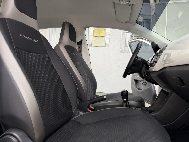 UP 1.0 TSI CROSS 12V FLEX 4P MANUAL - 2016 - CAXIAS DO SUL