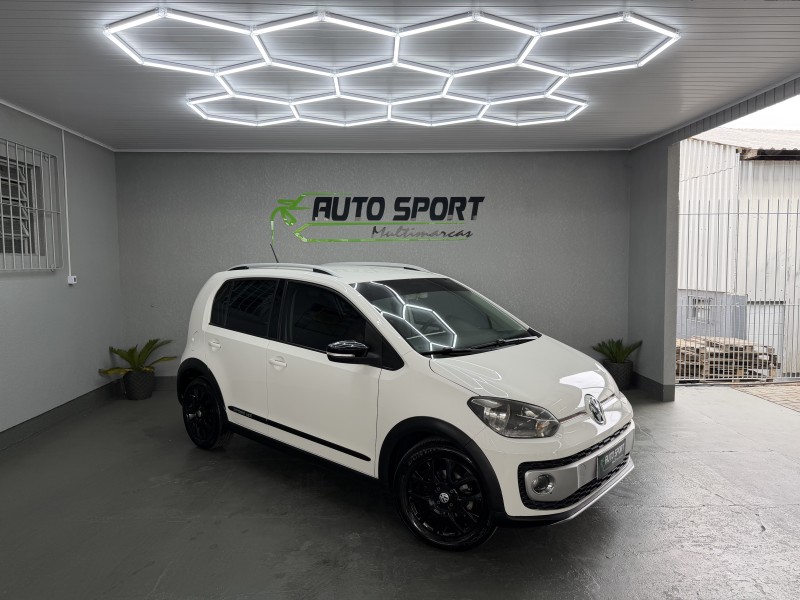 UP 1.0 TSI CROSS 12V FLEX 4P MANUAL - 2016 - CAXIAS DO SUL