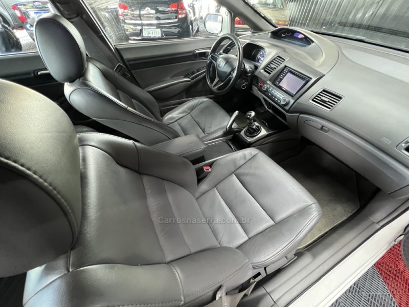 CIVIC 1.8 LXS 16V GASOLINA 4P MANUAL - 2008 - CAXIAS DO SUL