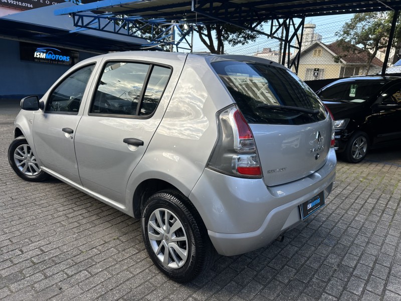 SANDERO 1.0 EXPRESSION 16V FLEX 4P MANUAL - 2014 - CAXIAS DO SUL