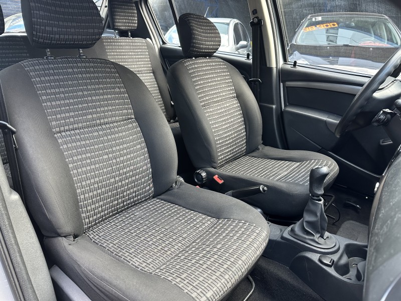 SANDERO 1.0 EXPRESSION 16V FLEX 4P MANUAL - 2014 - CAXIAS DO SUL