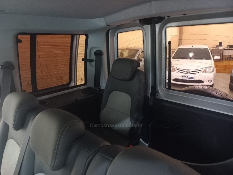 DOBLÓ 1.8 MPI ADVENTURE LOCKER 8V FLEX 4P MANUAL - 2014 - BENTO GONçALVES