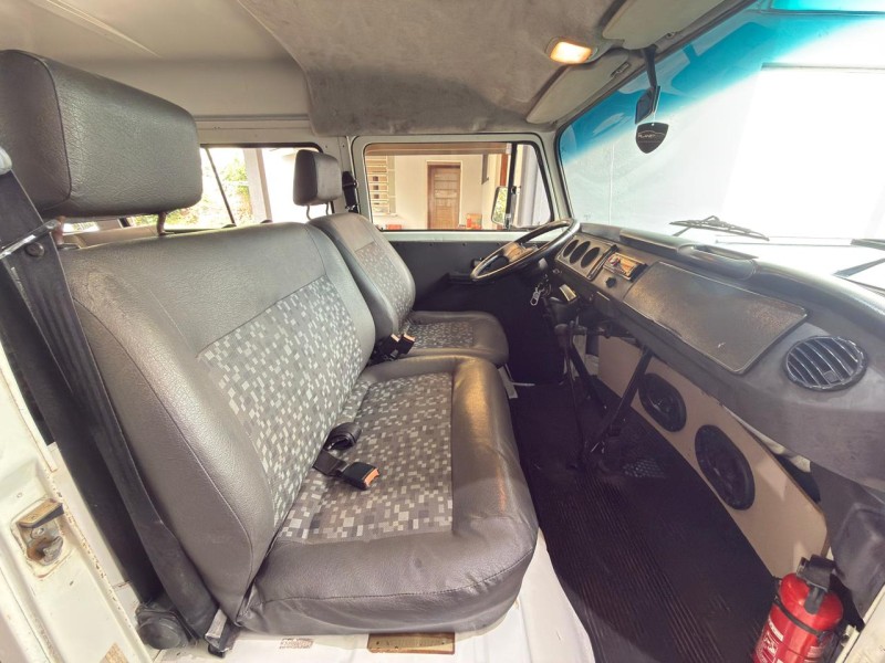 KOMBI 1.6 MI STD 8V GASOLINA 3P MANUAL - 2005 - FARROUPILHA