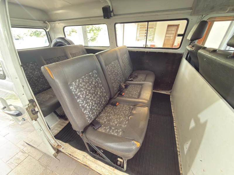 KOMBI 1.6 MI STD 8V GASOLINA 3P MANUAL - 2005 - FARROUPILHA