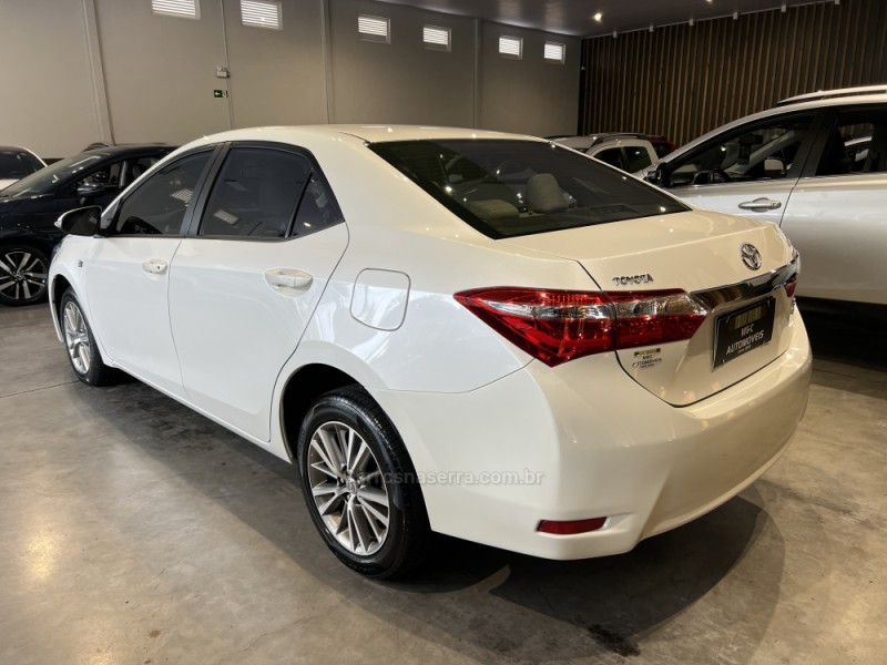 COROLLA 2.0 XEI 16V FLEX 4P AUTOMÁTICO - 2015 - CAXIAS DO SUL