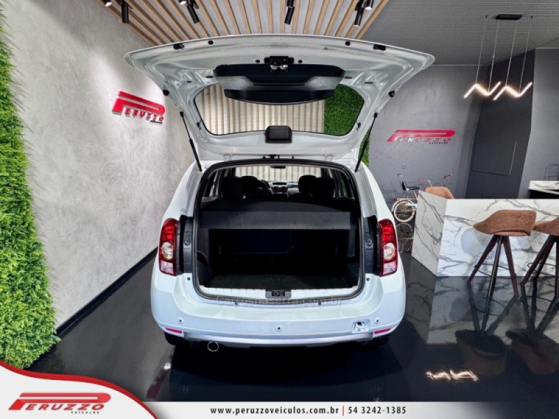 DUSTER 2.0 DYNAMIQUE 4X2 16V FLEX 4P AUTOMÁTICO - 2014 - NOVA PRATA