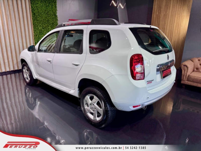 DUSTER 2.0 DYNAMIQUE 4X2 16V FLEX 4P AUTOMÁTICO - 2014 - NOVA PRATA