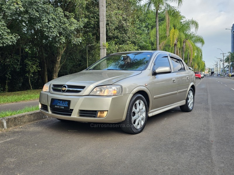 ASTRA 2.0 MPFI ADVANTAGE 8V FLEX 4P MANUAL - 2011 - CAMPO BOM