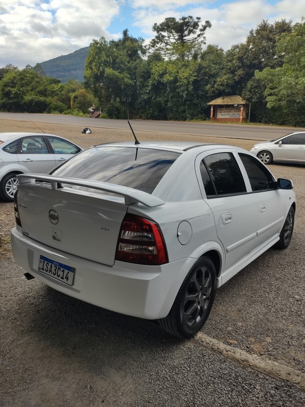 ASTRA 2.0 MPFI ADVANTAGE 8V FLEX 4P MANUAL - 2011 - VALE REAL