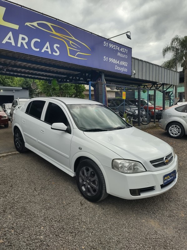 ASTRA 2.0 MPFI ADVANTAGE 8V FLEX 4P MANUAL - 2011 - VALE REAL