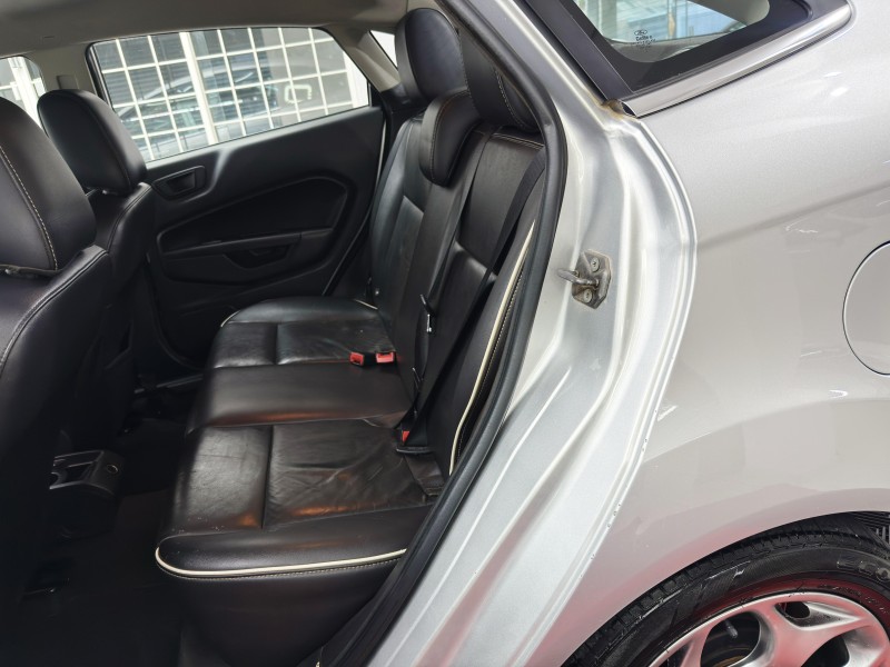 FIESTA 1.6 SE SEDAN 16V FLEX 4P MANUAL - 2012 - CAXIAS DO SUL