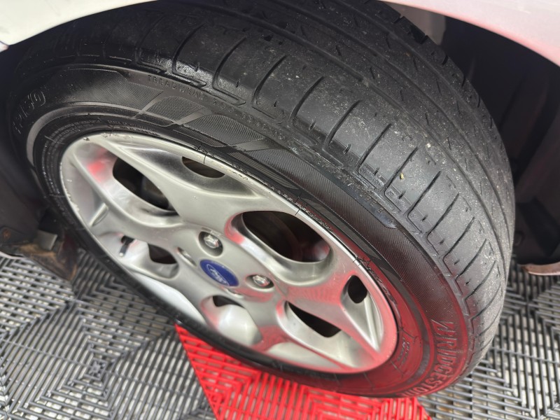 FIESTA 1.6 SE SEDAN 16V FLEX 4P MANUAL - 2012 - CAXIAS DO SUL