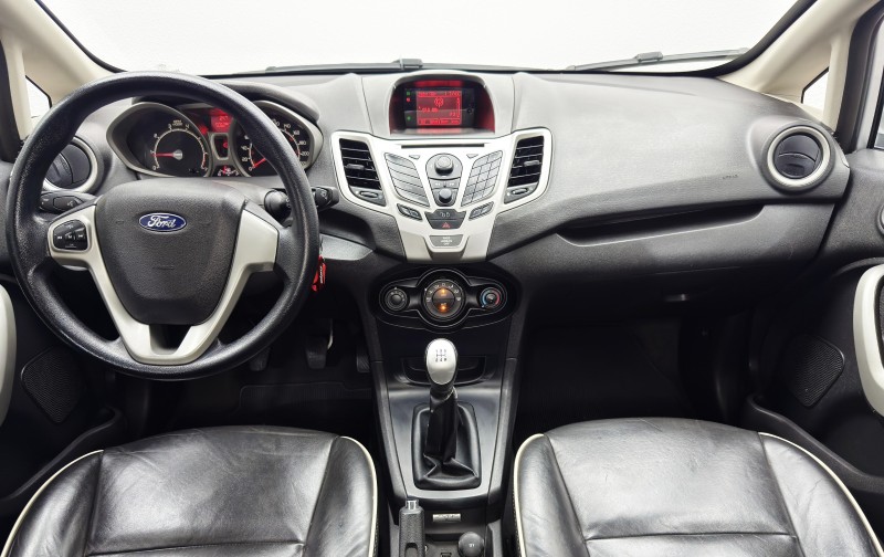 FIESTA 1.6 SE SEDAN 16V FLEX 4P MANUAL - 2012 - CAXIAS DO SUL