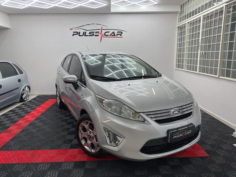 FIESTA 1.6 SE SEDAN 16V FLEX 4P MANUAL - 2012 - CAXIAS DO SUL