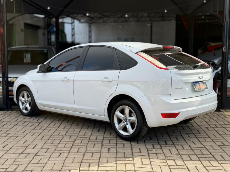 FOCUS 1.6 GLX 16V FLEX 4P MANUAL - 2012 - LAGOA VERMELHA