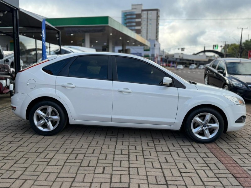 FOCUS 1.6 GLX 16V FLEX 4P MANUAL - 2012 - LAGOA VERMELHA
