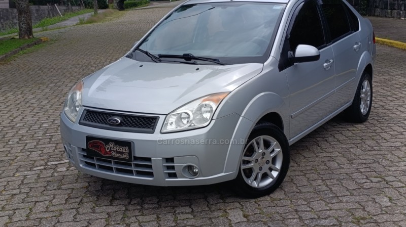 FIESTA 1.6 MPI CLASS SEDAN 8V FLEX 4P MANUAL - 2010 - CAXIAS DO SUL