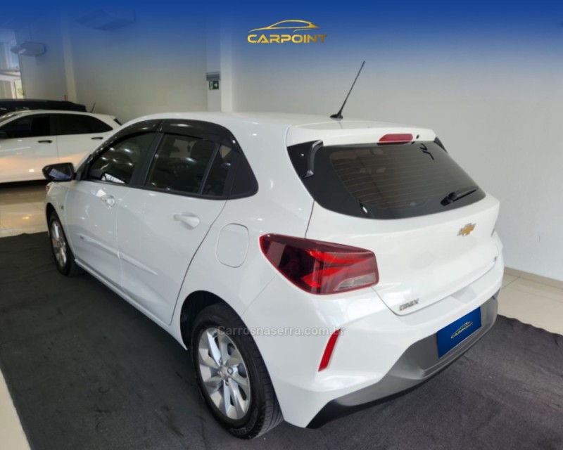 ONIX 1.0 LT 12V FLEX 4P MANUAL - 2023 - CAXIAS DO SUL