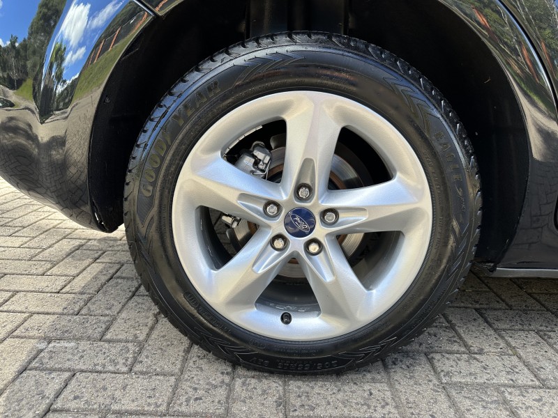 FOCUS 1.6 GL 8V FLEX 4P MANUAL - 2013 - CAXIAS DO SUL