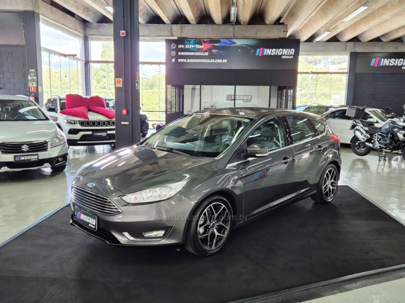 focus 2.0 titanium hatch 16v flex 4p automatico 2016 caxias do sul