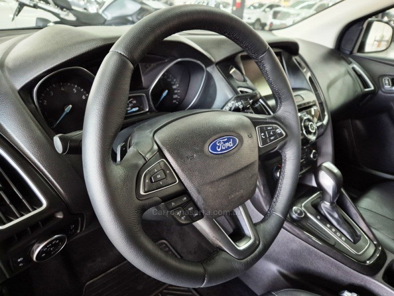 FOCUS 2.0 TITANIUM HATCH 16V FLEX 4P AUTOMÁTICO - 2016 - CAXIAS DO SUL