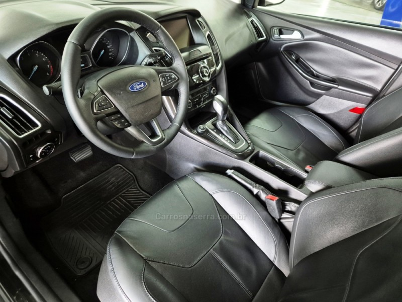 FOCUS 2.0 TITANIUM HATCH 16V FLEX 4P AUTOMÁTICO - 2016 - CAXIAS DO SUL