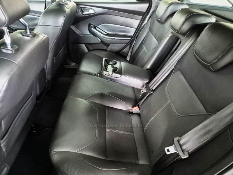 FOCUS 2.0 TITANIUM HATCH 16V FLEX 4P AUTOMÁTICO - 2016 - CAXIAS DO SUL