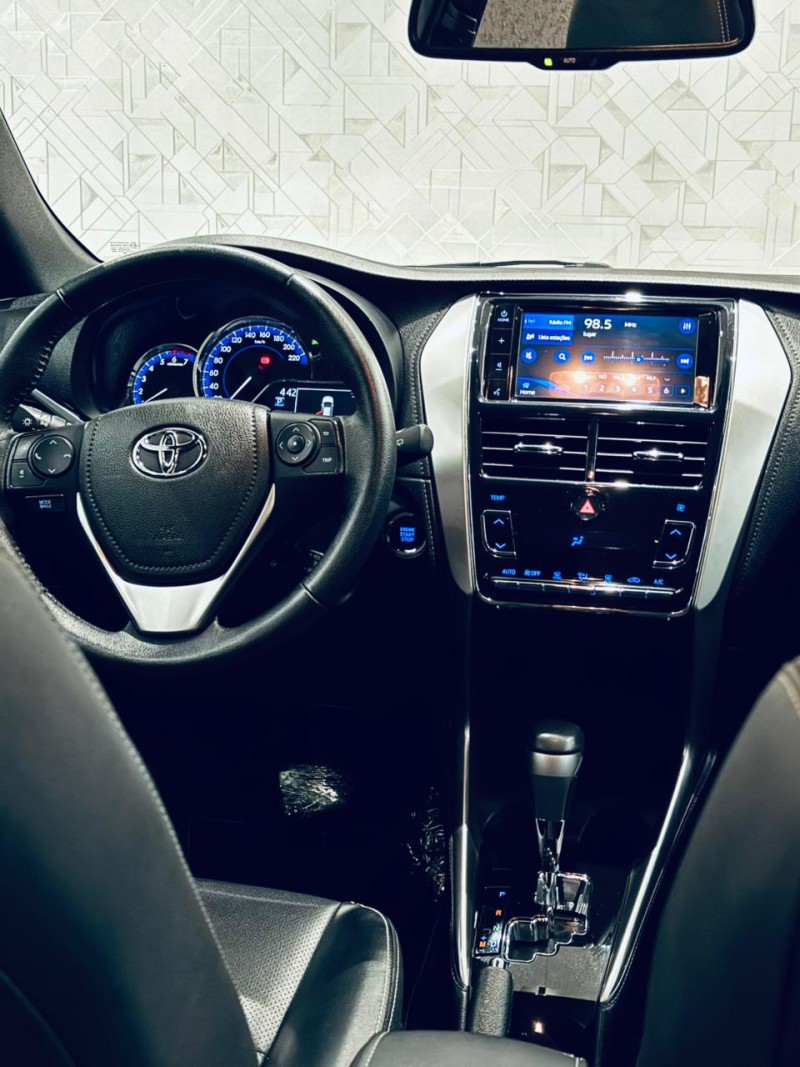 YARIS 1.5 XS 16V FLEX 4P AUTOMÁTICO - 2019 - CAXIAS DO SUL