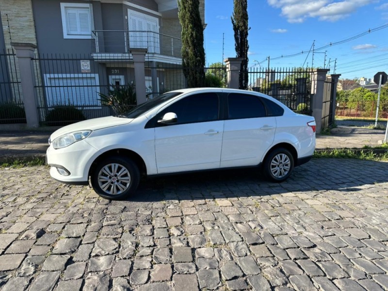 GRAND SIENA 1.4 MPI ATTRACTIVE 8V FLEX 4P MANUAL - 2014 - CAXIAS DO SUL